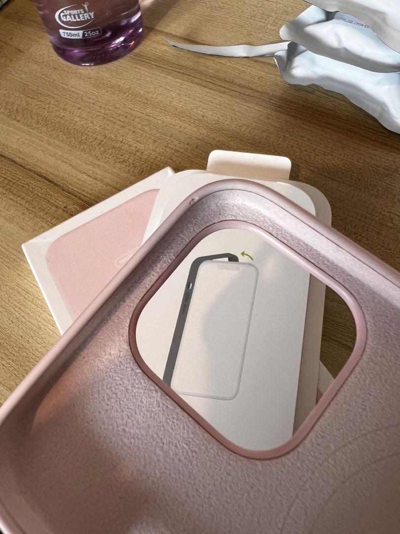 Apple silicone case with magsafe for iphone 13 pro (Category: Cases & Sleeves) located in Las Pinas. Submitted by ashdsm (Listing ID 1177652694, Image 3). Description: Used Apple silicone case with Magsafe for iphone 13 pro Chalk pink What u see is what u get. Actual pic.