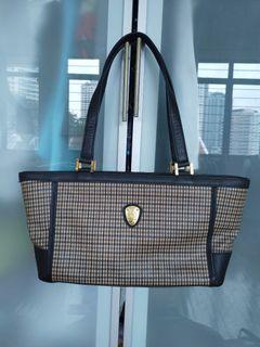 Aquascutum handbag