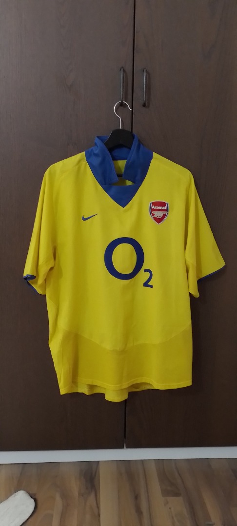 Arsenal 2003-2004 O2 away shirt (L), Sports Equipment, Other Sports ...