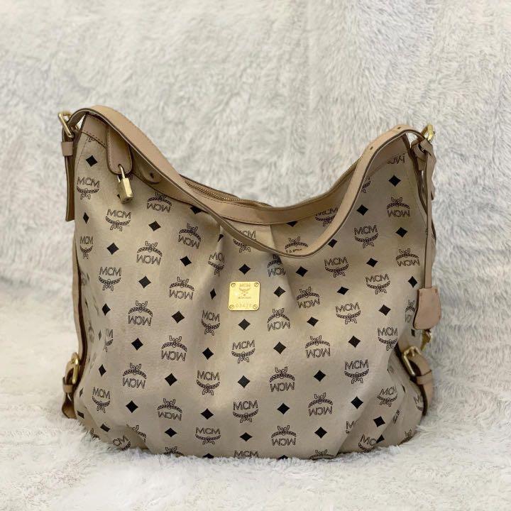 Mcm essential hobo on sale