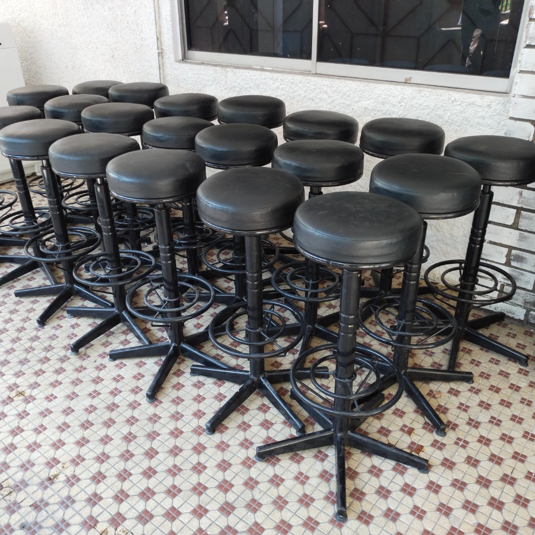 Kerusi store bar stool