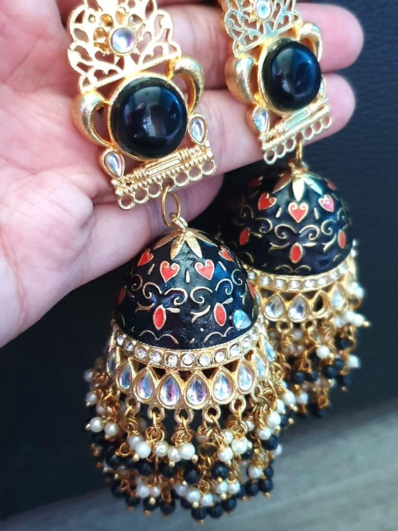 Black chunky deals earrings