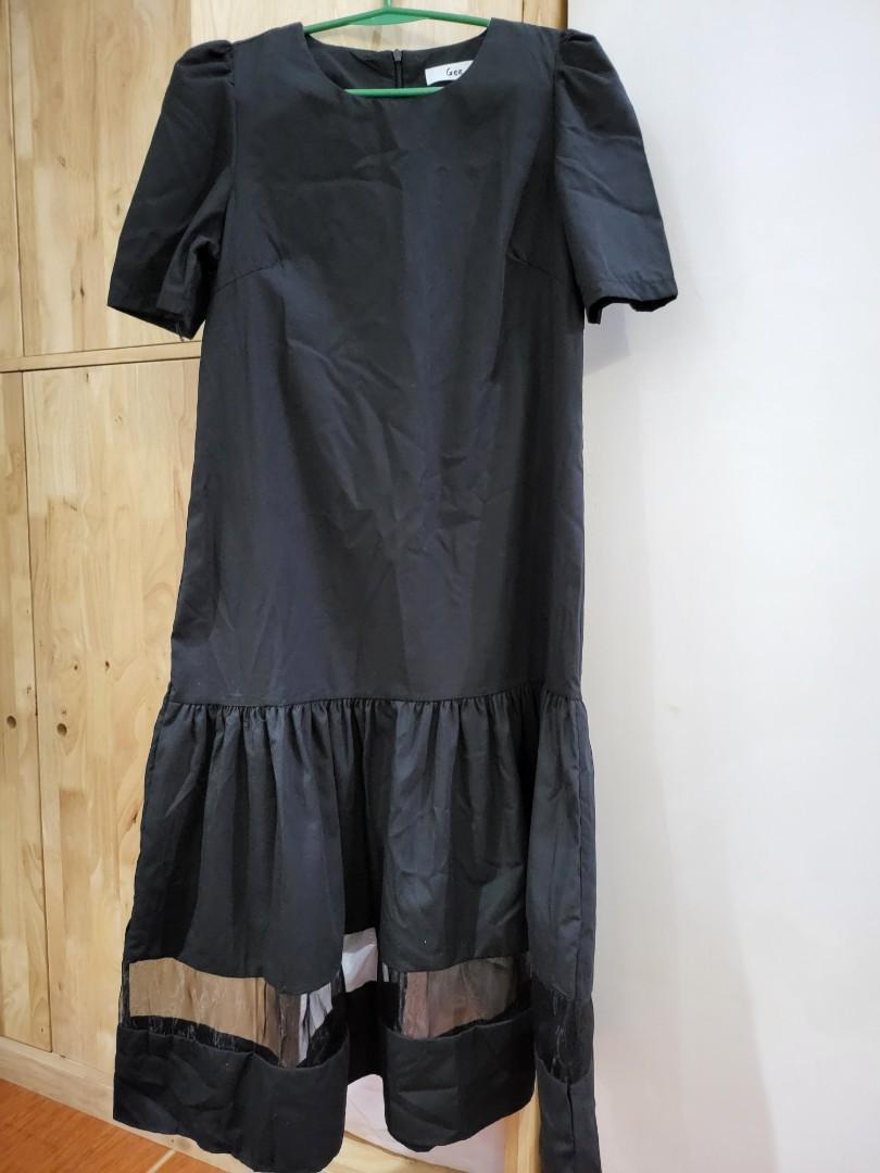 Black dress (Category: Dresses) located in Caloocan City. Submitted by joyedar (Listing ID 1177782930, Image 1). Description: brand new but does not fit me. bought for 1200 +sf can fit well med to semi large.