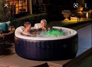 Brand new Jacuzzi for Resort or home use for 3 pax