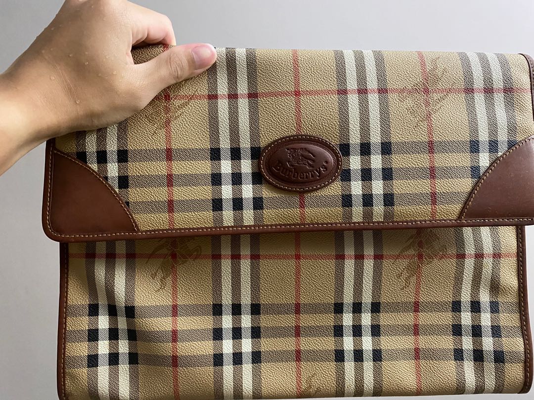 burberry laptop case Men s Fashion Bags Briefcases on Carousell