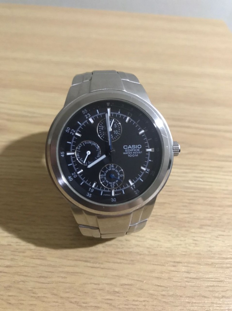 Casio Edifice EF 305 Watch No Battery Stainless Steel Water Resistance Collection Vintage FREE SHIPPING WM