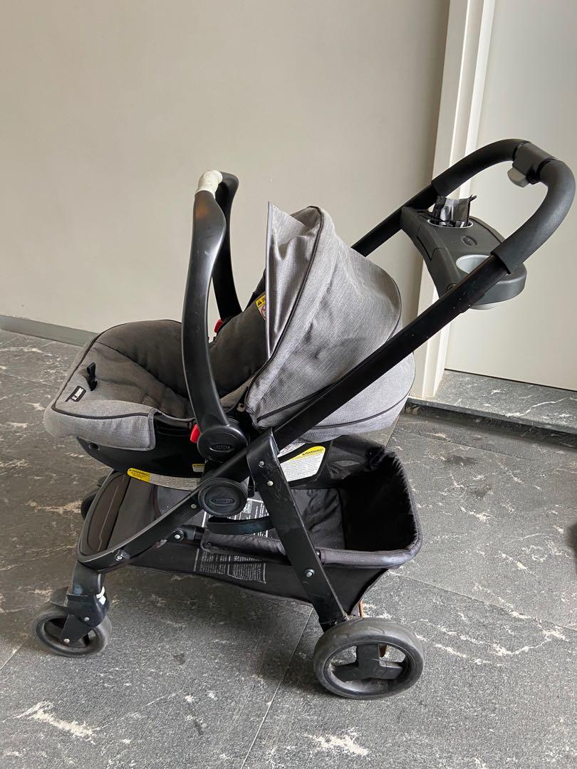 Click connect stroller, car seat, and base, Babies & Kids, Going Out