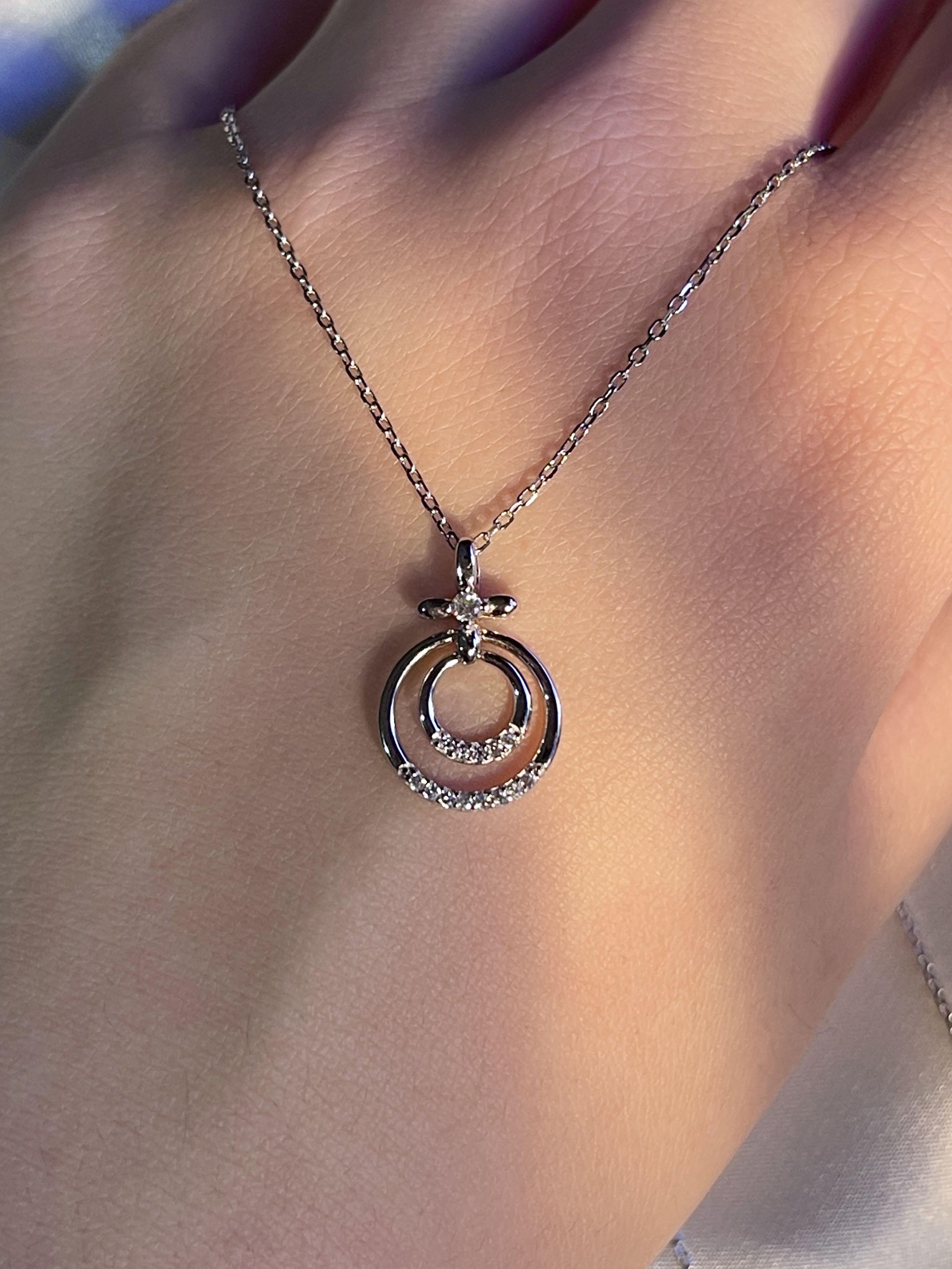 Xmas gift idea Elegant Cross Round shaped 925 Silver with CZ