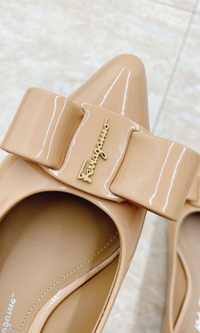 Second hand ferragamo shoes online