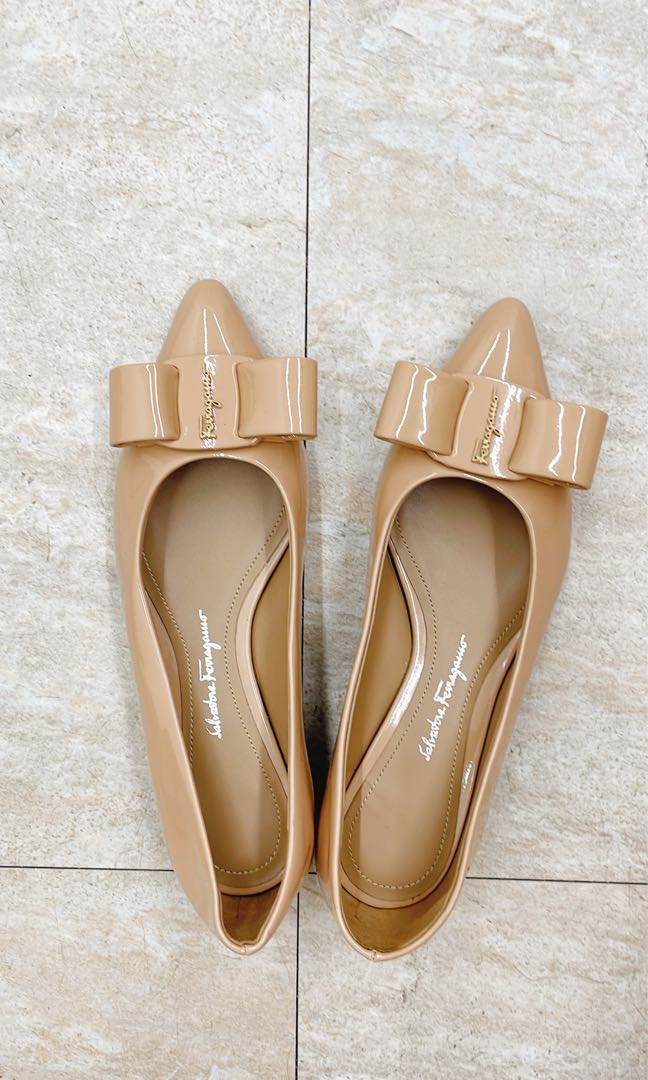 Second hand top ferragamo shoes