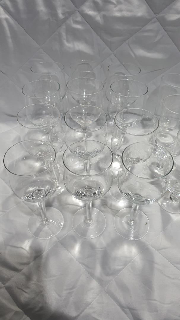 Garage Sale Series Assorted Wine Glasses (Hock glasses / Beer