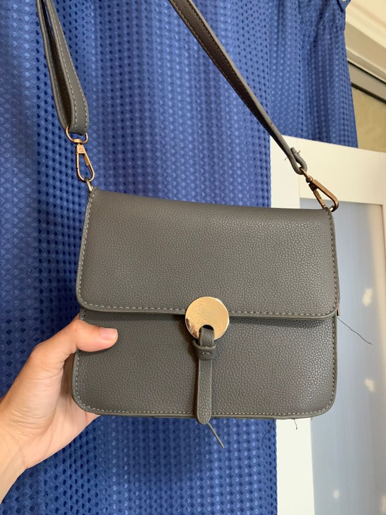 Grey cross body bag sling bag, Women's Fashion, Bags & Wallets, Cross