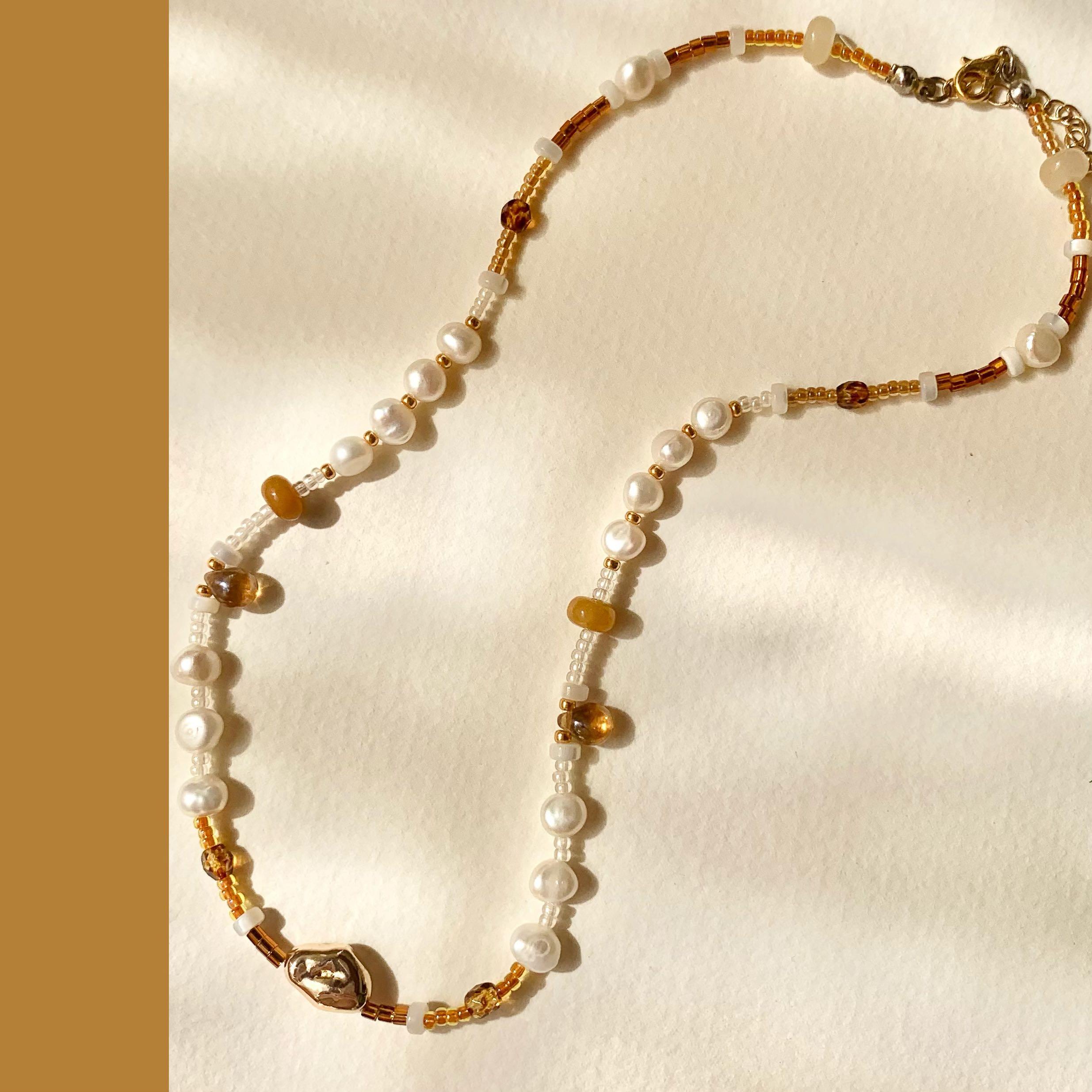 Gold chain with pearl beads store
