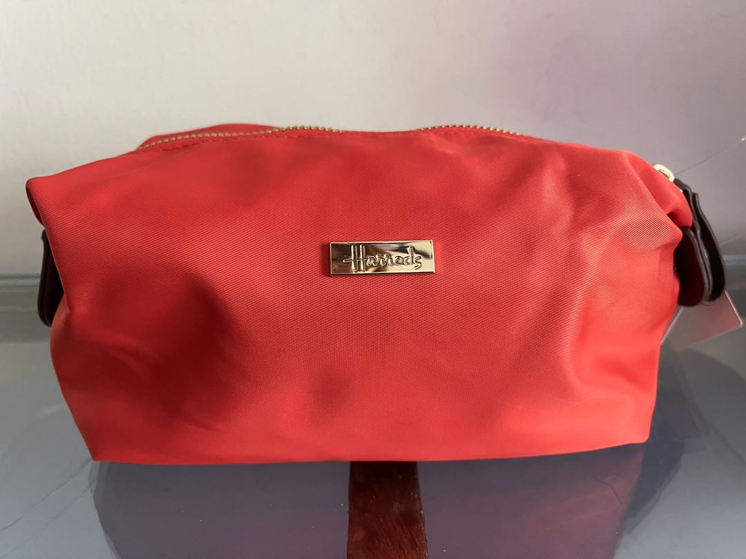 Harrods toiletries bag, Women's Fashion, Bags & Wallets, Purses