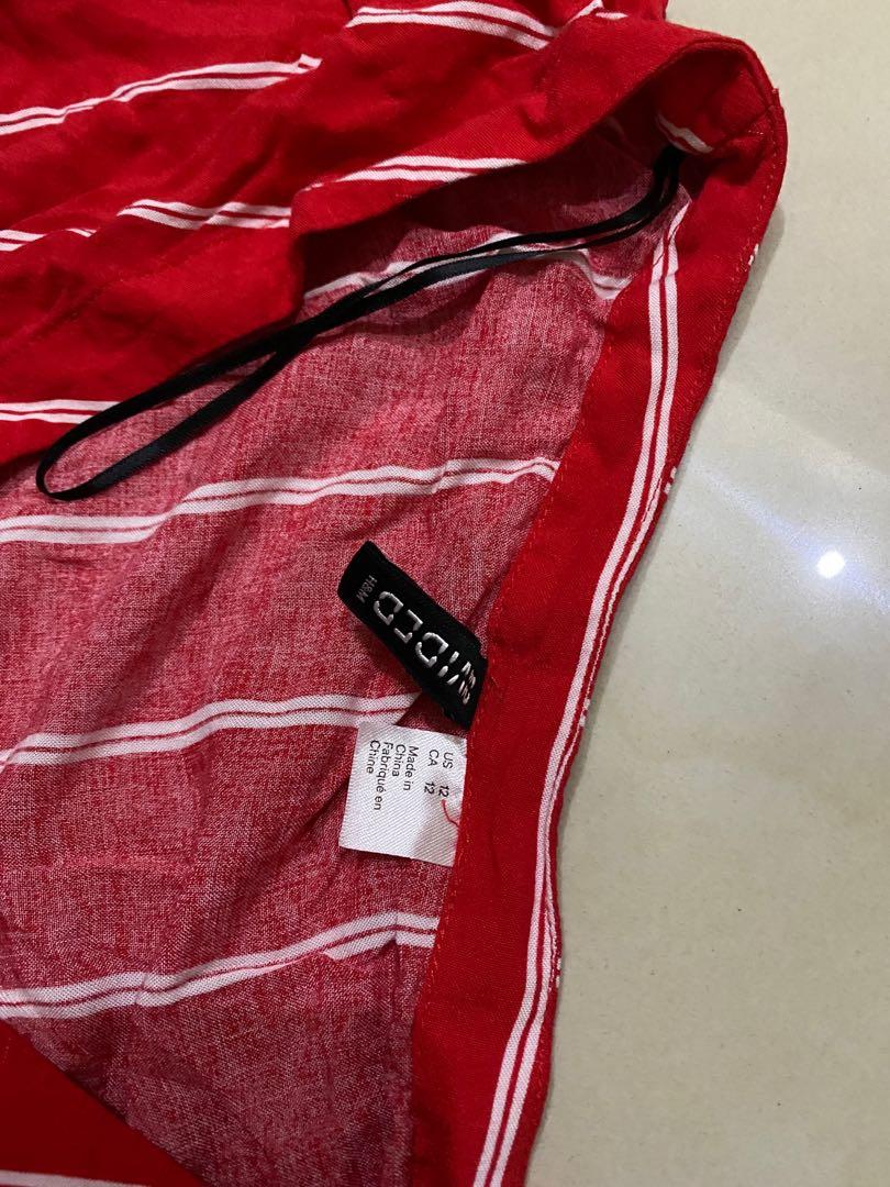 H&M Long Sleeve Blouse (Category: Blouses) located in Manila. Submitted by beashops (Listing ID 1177803579, Image 3). Description: H&M Size: US 12 best fits US 10.