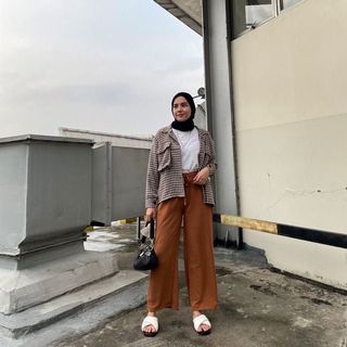 (Kategori: ) berada di . Dikirim oleh bongkarlemari87 (ID iklan 1177848612, Gambar 1). Deskripsi: .