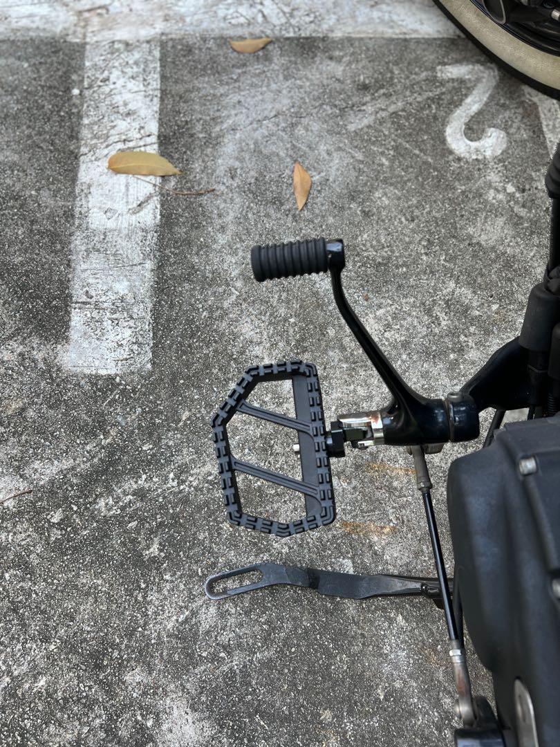 Kuryakyn Riot Mini Floorboard Sportster, Motorcycles, Motorcycle Accessories on Carousell