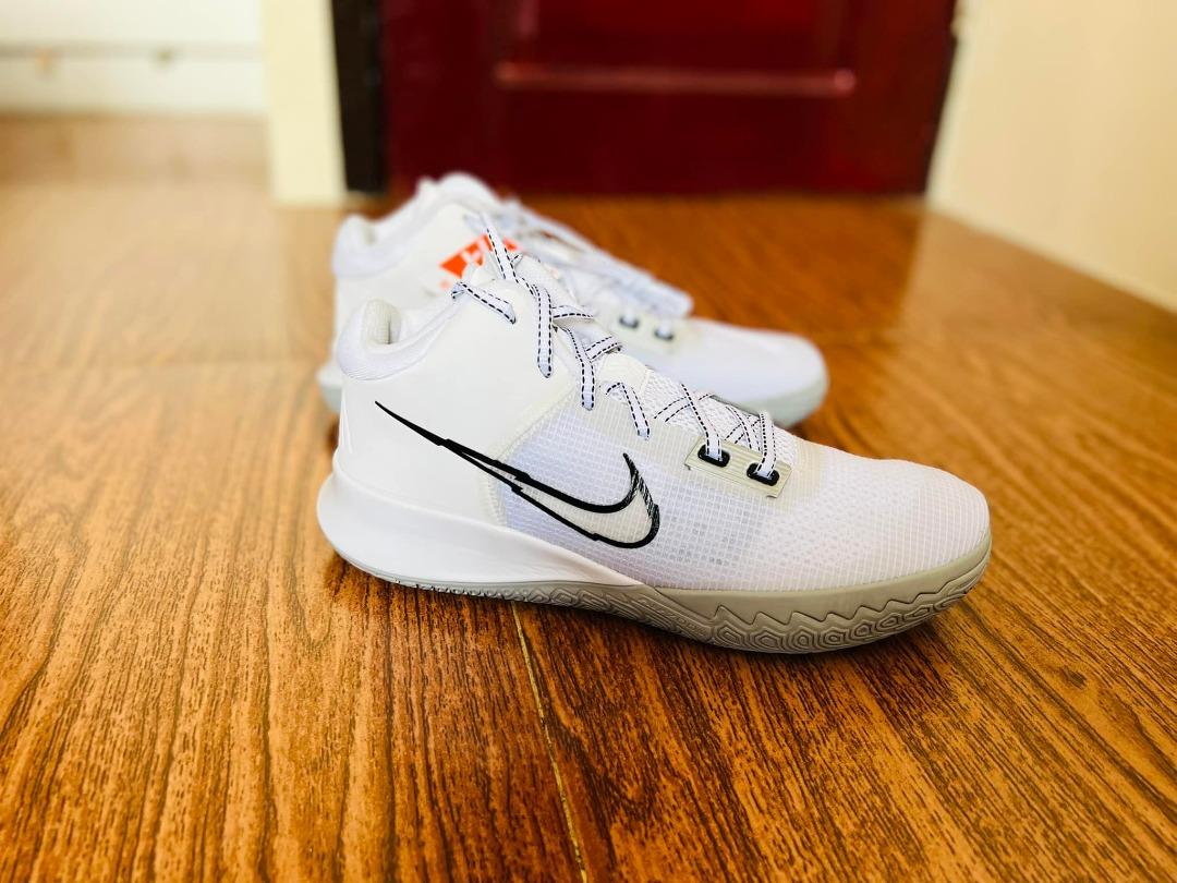 Kyrie flytrap white metallic silver outlet