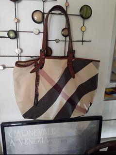 Large authetic Burberry bag