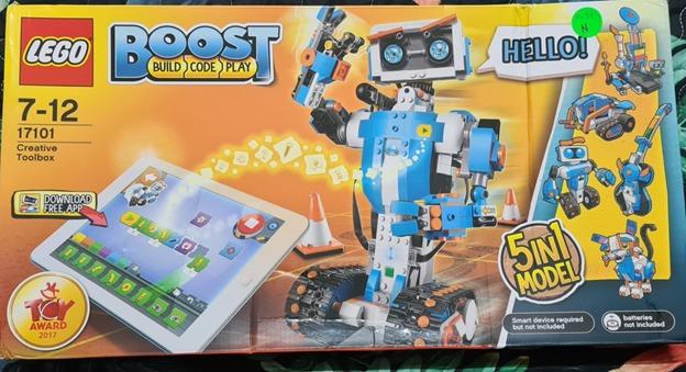 Lego boost creative toolbox 17101 fun robot building 2025 set and educational coding kit for kids