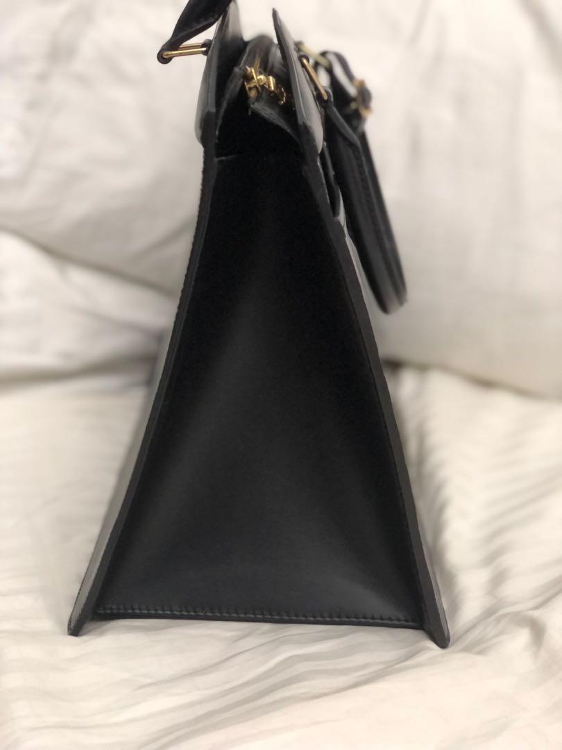 LV EPI RIVIERA BLACK (Category: Luxury Bags & Wallets) located in San Fernando. Submitted by AuthenticFindsbylei (Listing ID 1177765443, Image 3). Description: Very Good Condition, no flaws Length: 35cm Height: 28m.