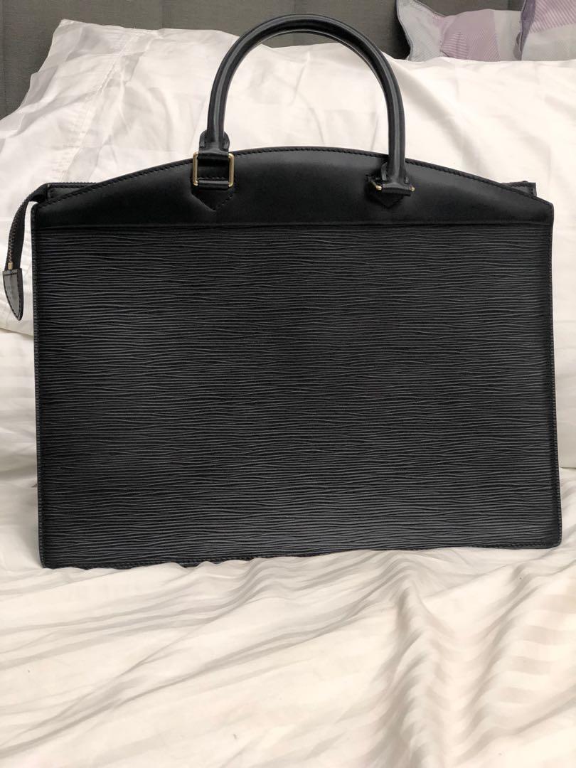 LV EPI RIVIERA BLACK (Category: Luxury Bags & Wallets) located in San Fernando. Submitted by AuthenticFindsbylei (Listing ID 1177765443, Image 2). Description: Very Good Condition, no flaws Length: 35cm Height: 28m.