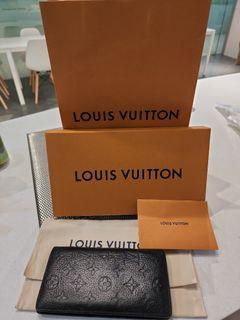 Preloved Authentic Louis Vuitton LV Brazza Wallet Cloud super limited  edition!, Fesyen Pria, Tas & Dompet , Dompet di Carousell