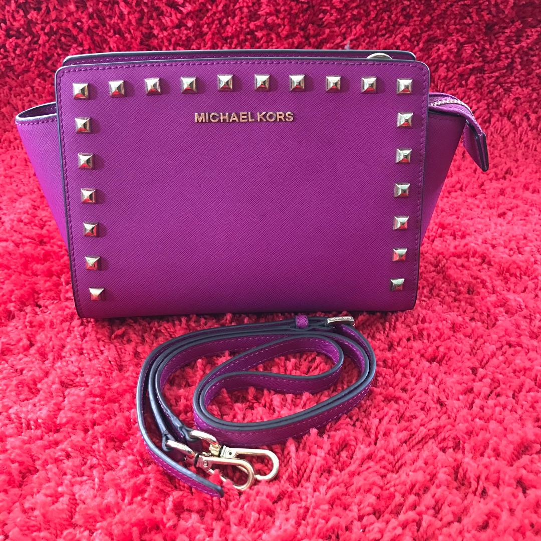 Michael kors fuchsia crossbody hot sale