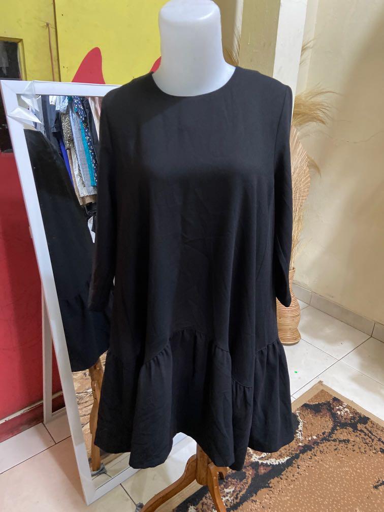 Midi Dress Hitam Polos / Midi Dress Lengan Panjang, Fesyen Wanita, Pakaian  Wanita, Gaun & Rok di Carousell