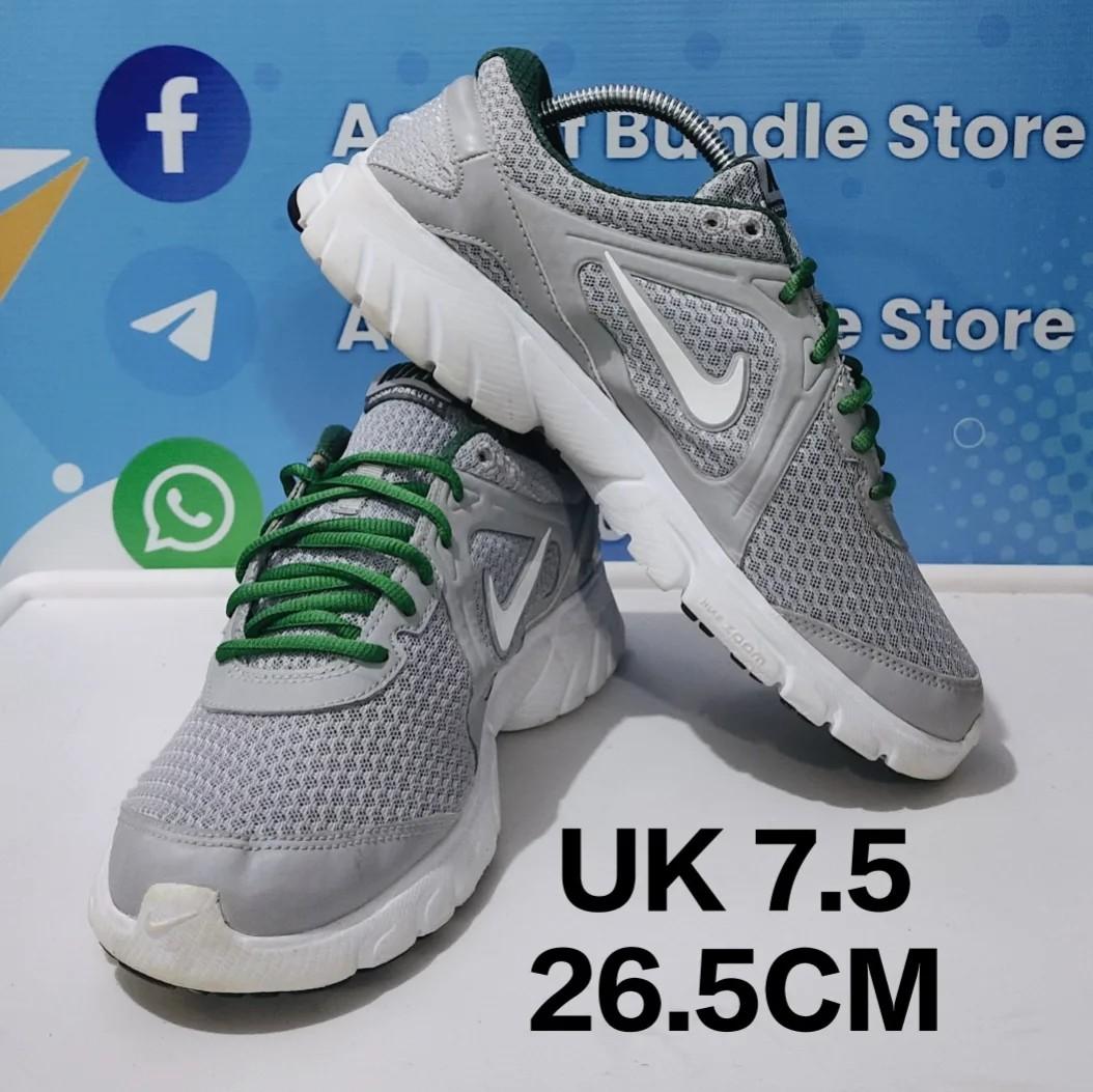 Nike zoom forever top