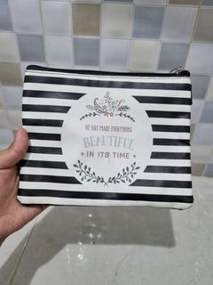 (Kategori: ) berada di . Dikirim oleh goodfinds.jkt (ID iklan 1177765998, Gambar 1). Deskripsi: .