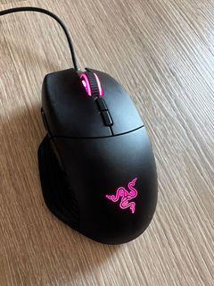 Razer Basilisk 電競滑鼠