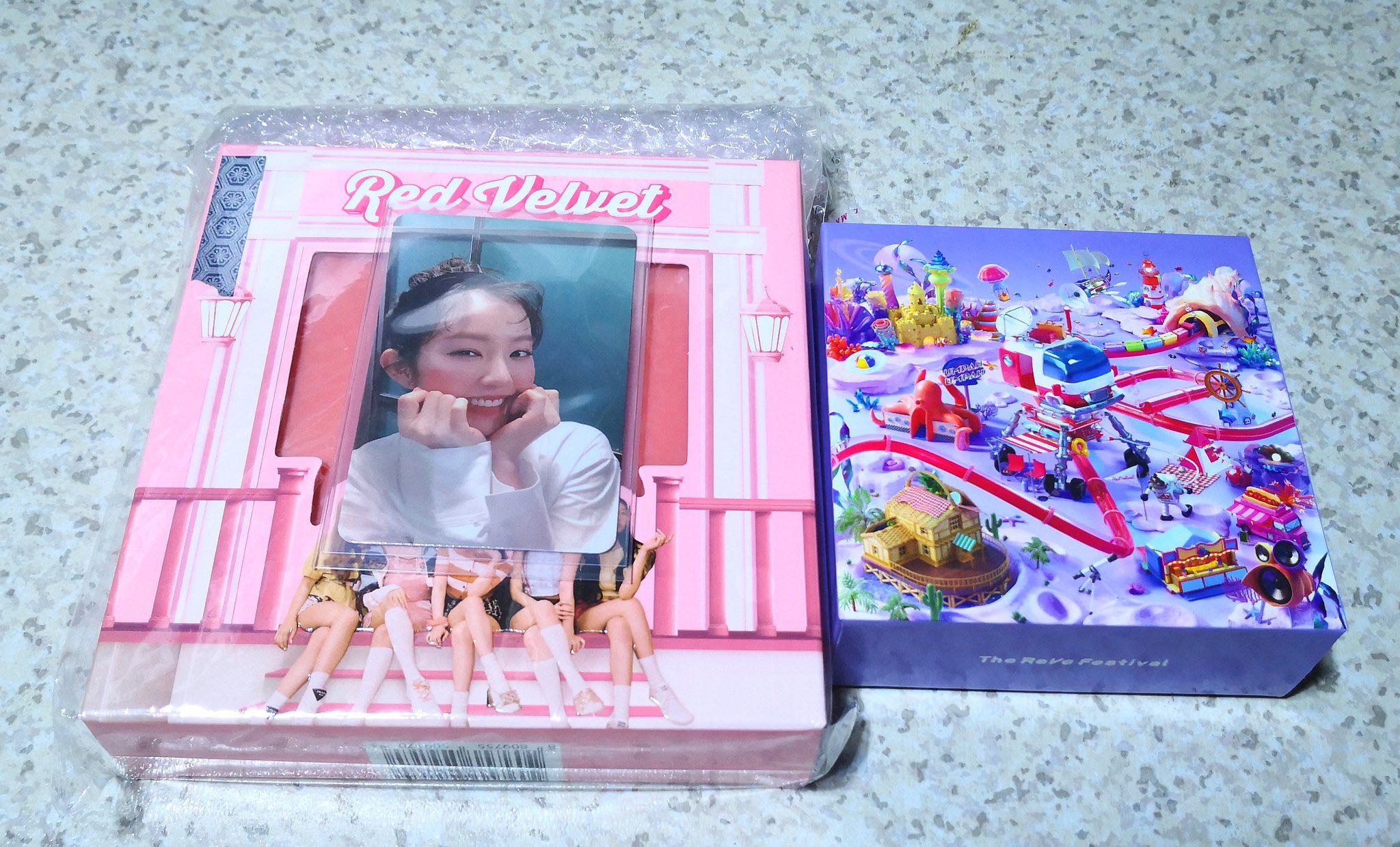 Red Velvet Irene Day 2 Kihno, Hobbies & Toys, Memorabilia