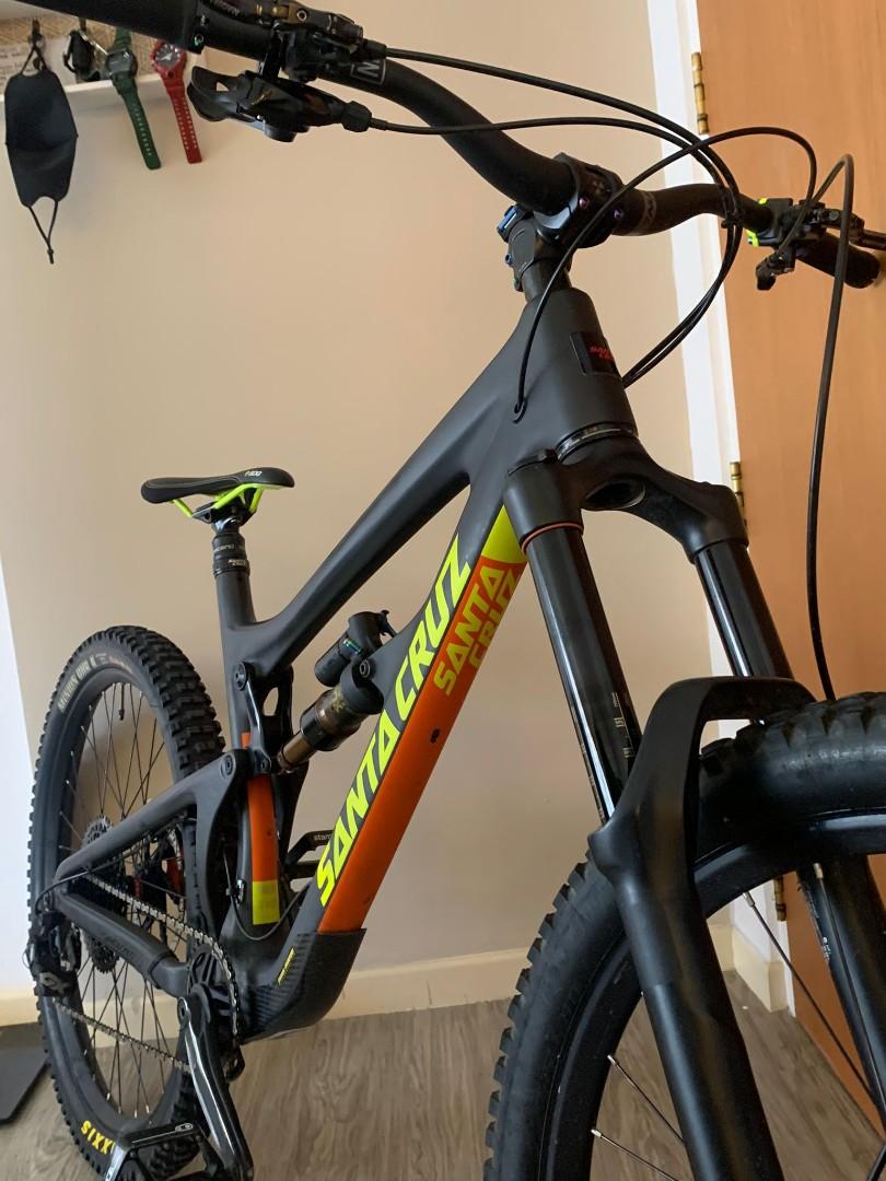 Santa Cruz Nomad C Carbon 27.5 Large Sports Equipment Bicycles