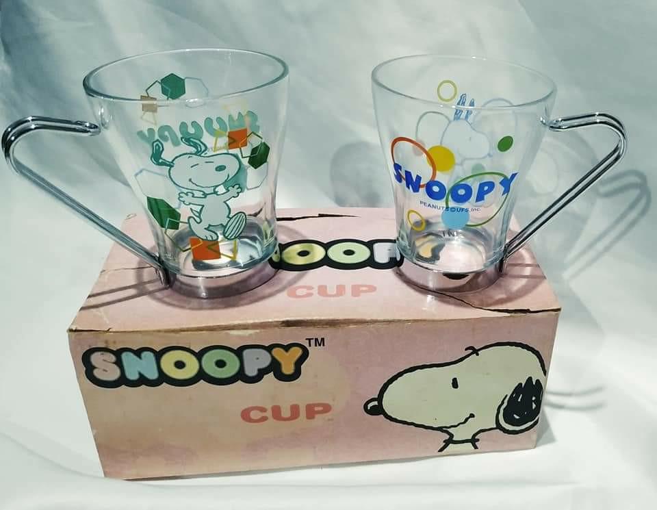 Snoopy clear glass cup (Category: Coffee & Tea Tableware) located in Pasig City. Submitted by don200 (Listing ID 1177775807, Image 1). Description: Snoopy clear cup 2 pcs. 🔎unused / in good condition with box.