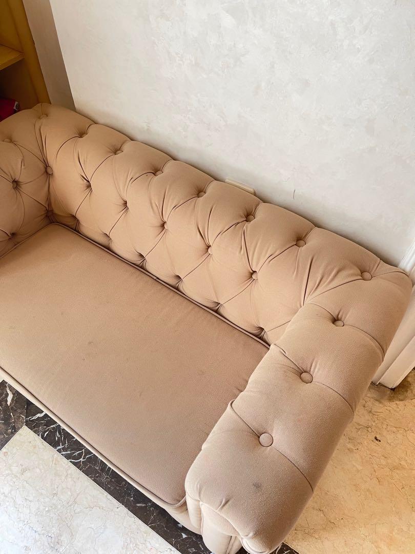 Sofa anak tufted, Perabotan Rumah di Carousell
