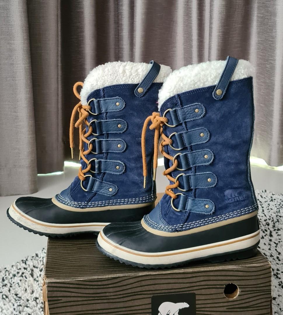 Joan of arctic shop shearling boot by sorel