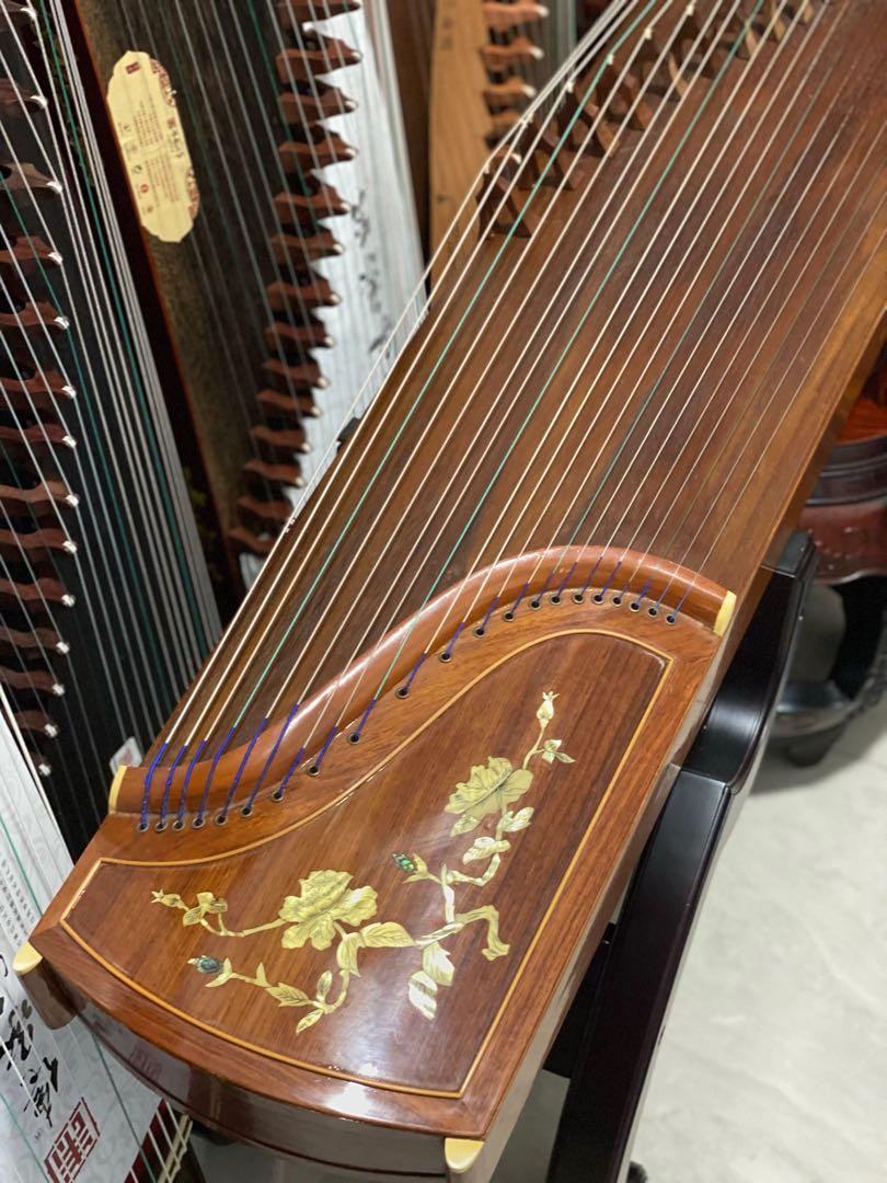 Special Guzheng Dunhuang 199only, Hobbies & Toys, Music & Media