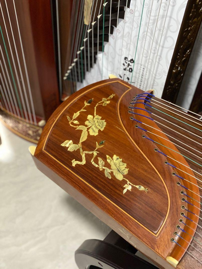 Special Guzheng Dunhuang 199only, Hobbies & Toys, Music & Media