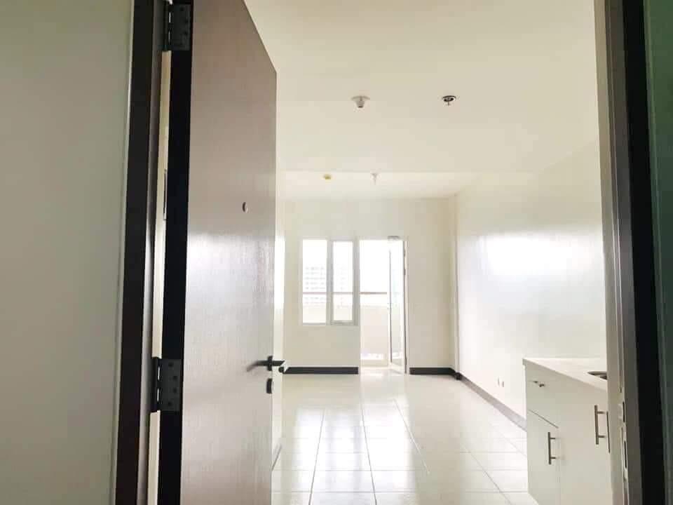 Studio Type Property Studio type condo, Property, For Sale, Apartments & Condos on Carousell