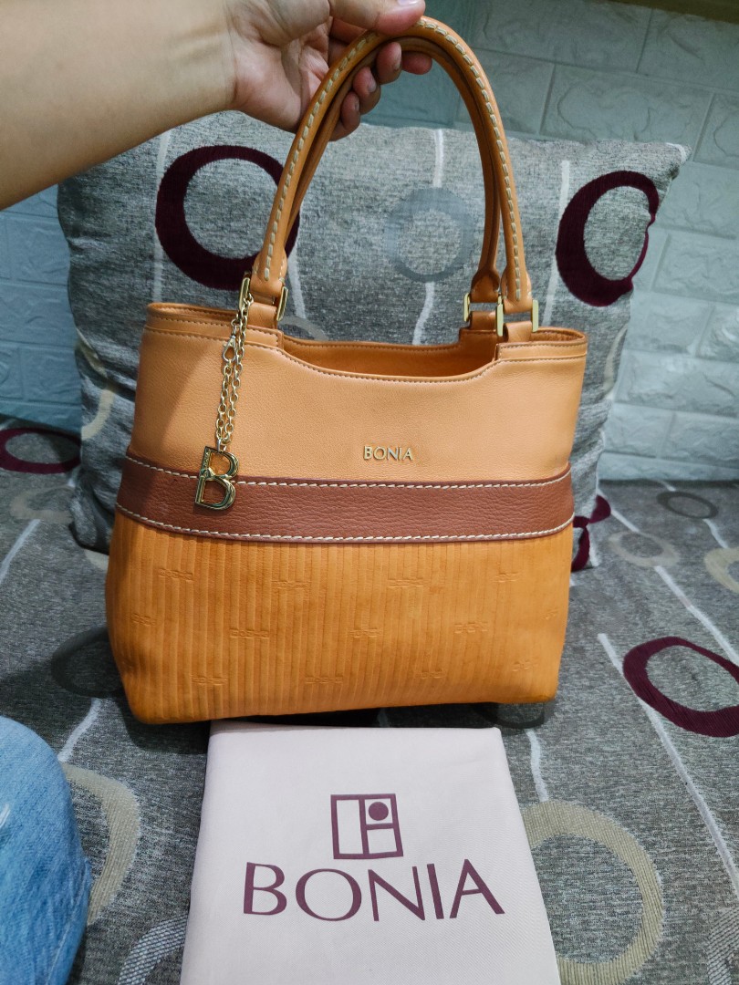 Preloved 100% original authentic tas Bonia hand shoulder bag limited edition,  Fesyen Wanita, Tas & Dompet di Carousell
