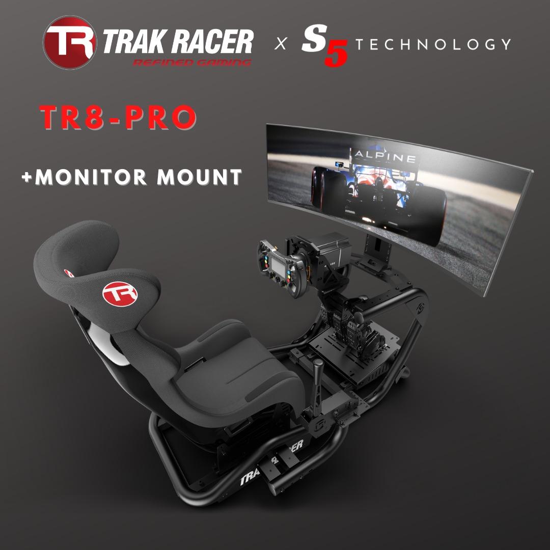 track racer tr8と22インチから32インチ対応トリプルモニター