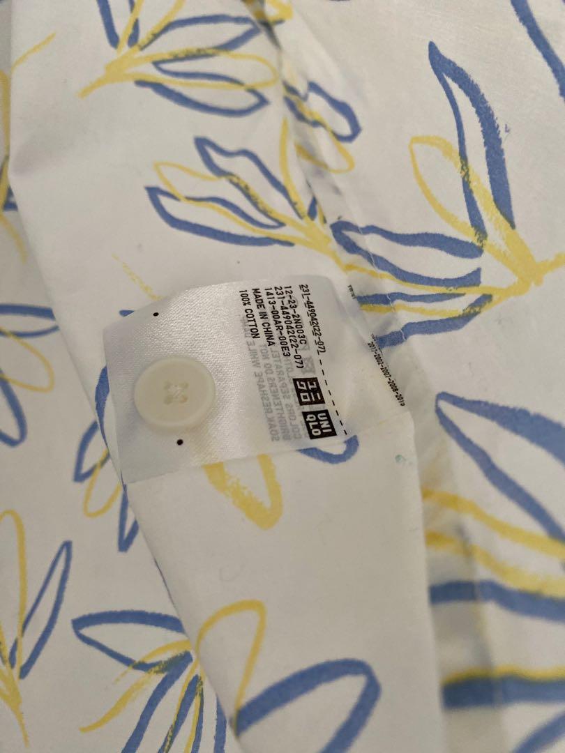 Uniqlo (Category: Blouses) located in Manila. Submitted by brushingOff20 (Listing ID 1177659109, Image 3). Description: .