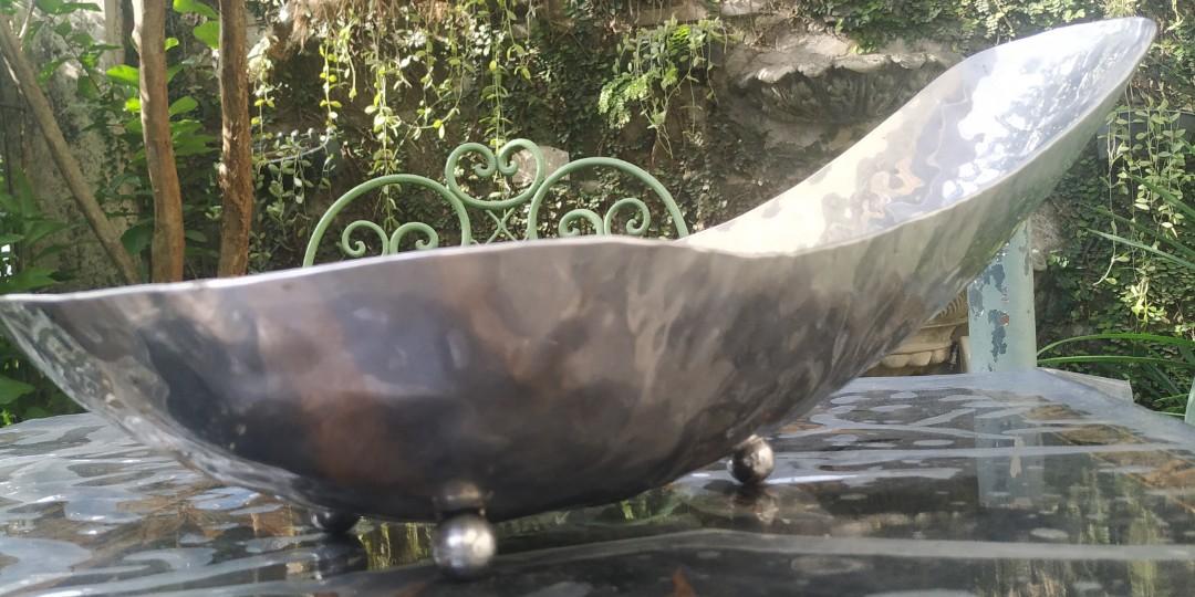 Unique Stainless Steel Tray (Category: Other Kitchenware & Tableware) located in Manila. Submitted by bees_knees (Listing ID 1177760964, Image 1). Description: Solis stainless steel..
