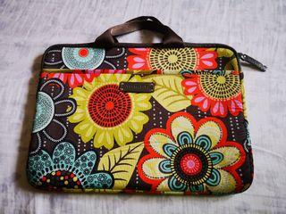Vera bradley laptop bag