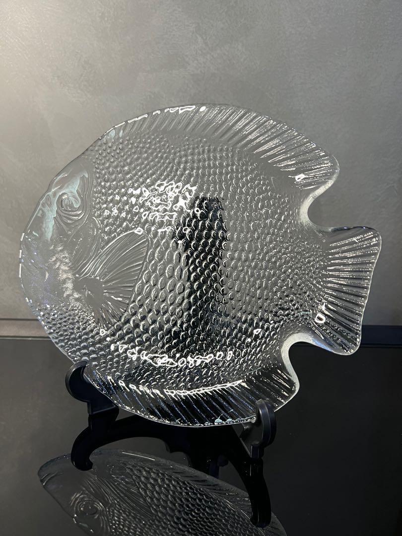 Glass store fish platter
