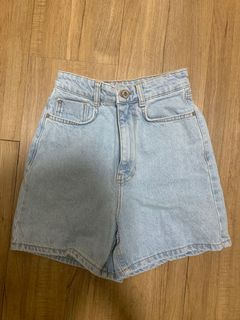 (Category: ) located in . Submitted by closetraid88 (Listing ID 1177691657, Image 1). Description: .