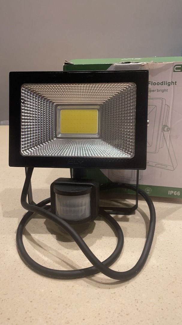 Onforu Pack 100W LED Flood Light with Plug 700W Equiv., 10000lm Super Bri - 3