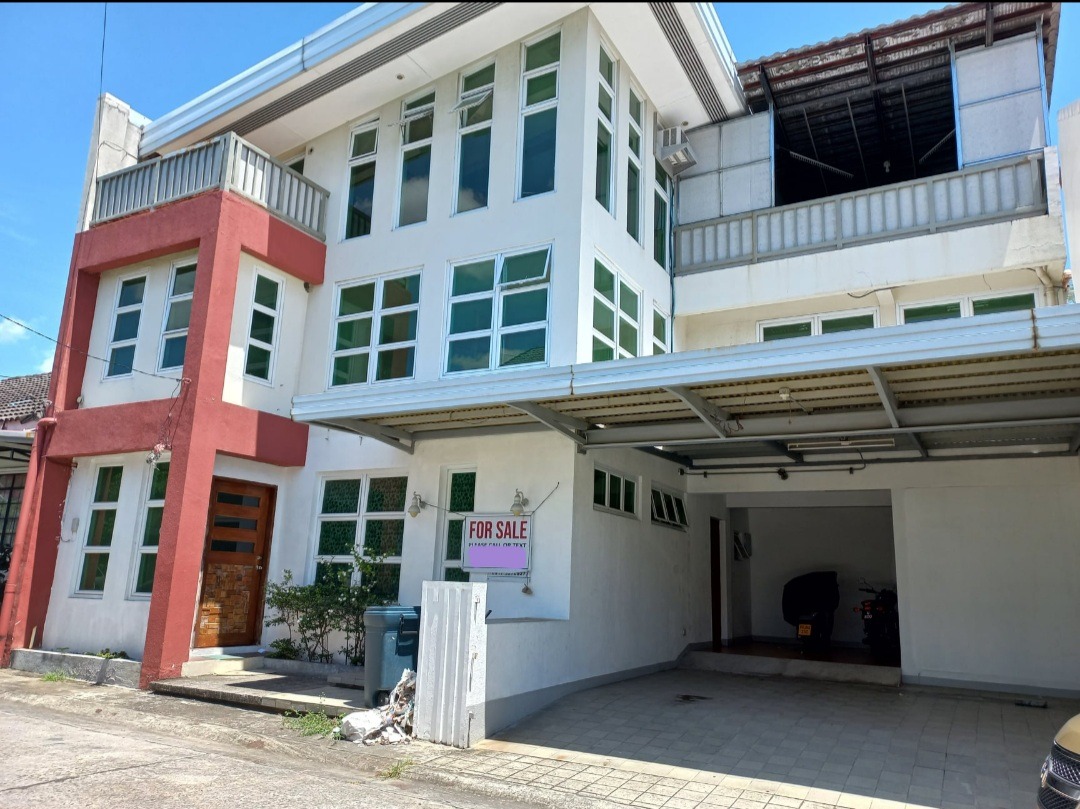 Repriced!!!! Sale!! Sale!! 4 BR House and Lot for Sale in San Jose