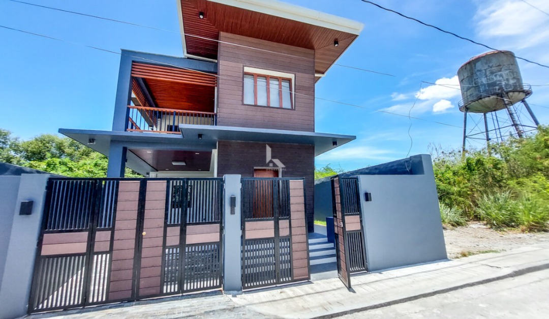 AA 2Storey Brand New Home for sale in Noveleta Cavite near NOVOLEX